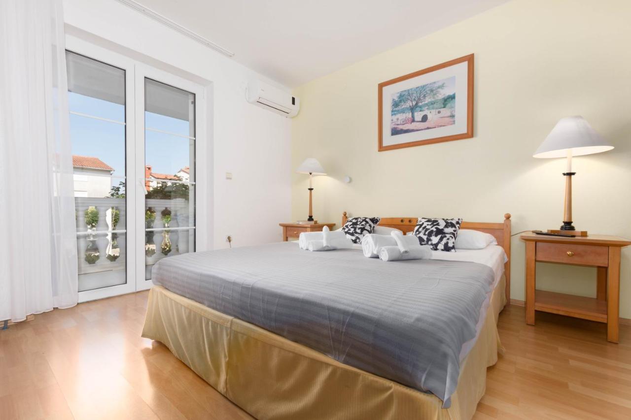 Villa Lucija Pjescana Uvala Bagian luar foto