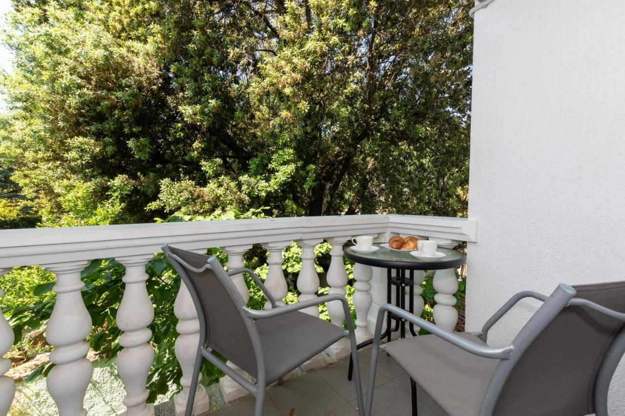 Villa Lucija Pjescana Uvala Bagian luar foto