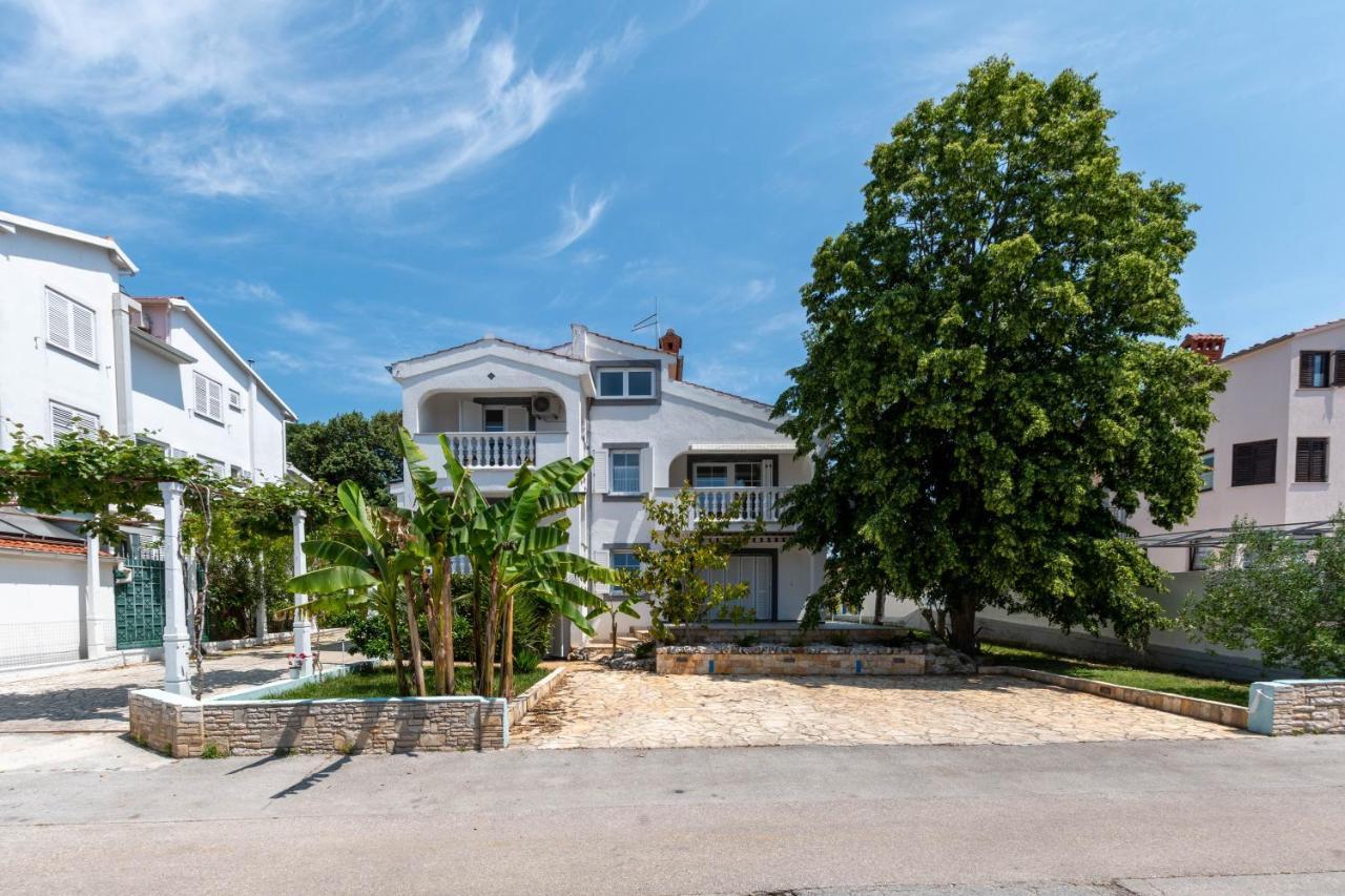 Villa Lucija Pjescana Uvala Bagian luar foto