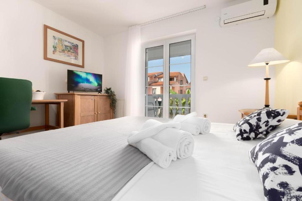 Villa Lucija Pjescana Uvala Bagian luar foto